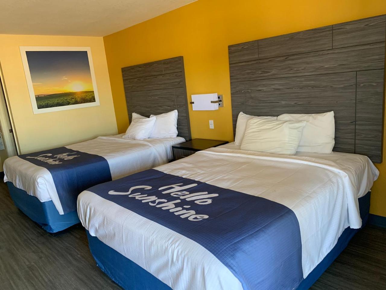 Days Inn By Wyndham Okmulgee Exterior photo